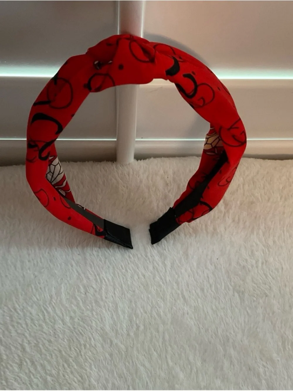 Red Knotted Patterned Fabric Headband - Women's Hair Accessory